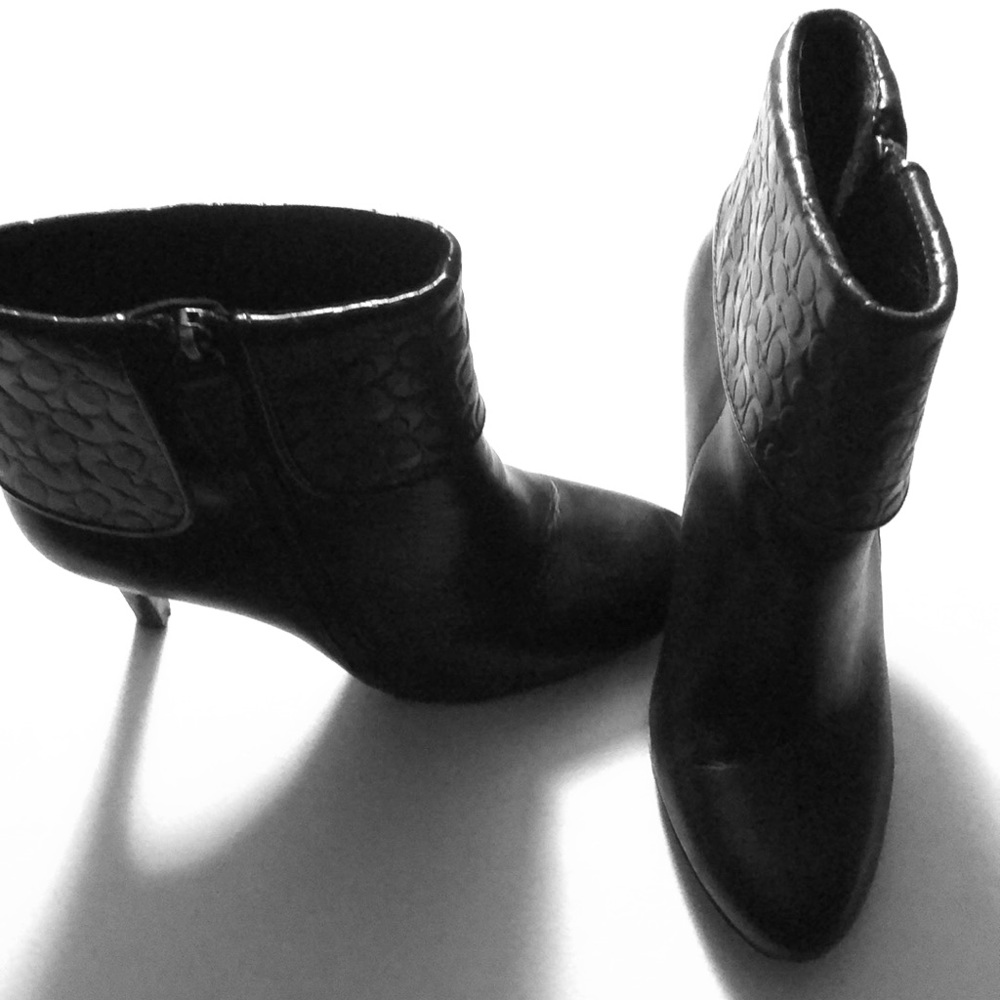 Coach boots